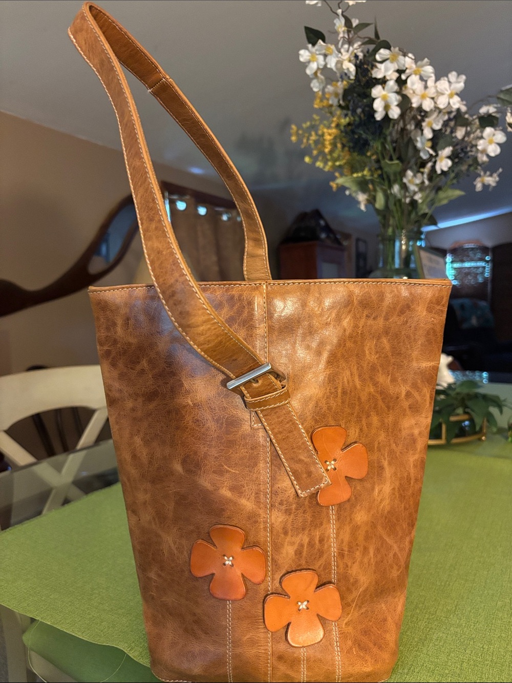 Women’s Tan Floral Leather Shoulder Bag